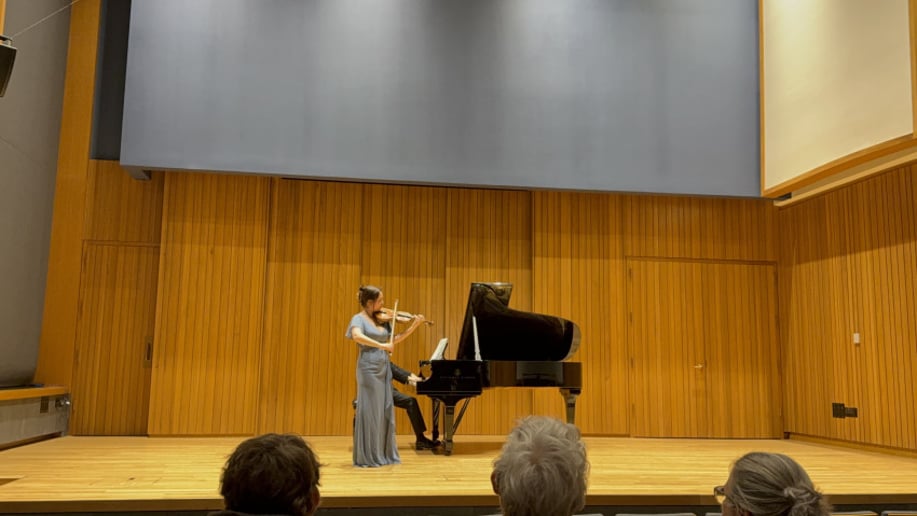 Gallery photo 1 of Muirne Mitchell, Violin