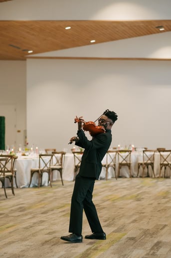 Gallery photo 2 of John - Multi-Genre Violinist