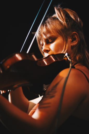 Gallery photo 8 of Multistyle Violinist and Fiddler