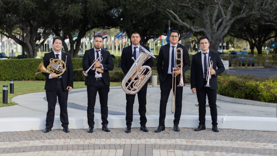 Gallery photo 7 of The Gold Brass Quintet