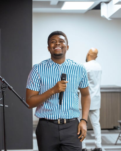 Gallery photo 2 of Julius Oppong