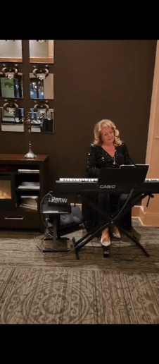 Gallery photo 2 of Liliana Piano