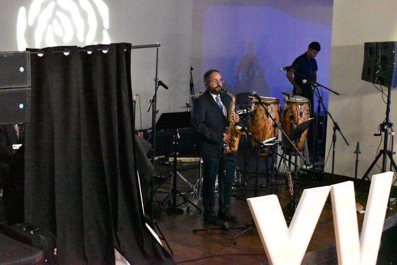 Gallery photo 7 of Mokarzel Music