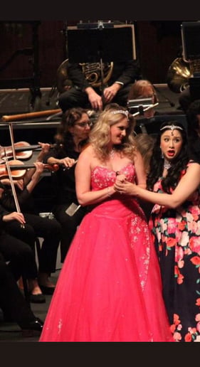 Gallery photo 3 of Music Theater / Opera / Classical/ Singer