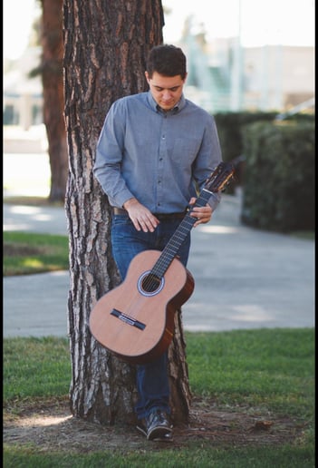 Gallery photo 2 of Musician for all occasions