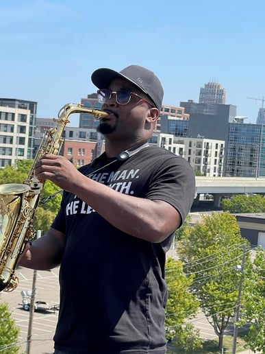 Gallery photo 1 of Keyz1Sax