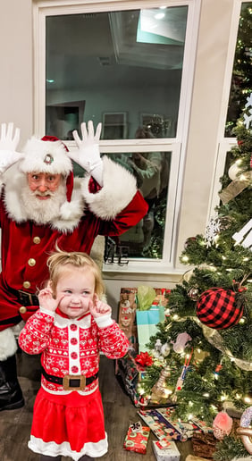 Gallery photo 4 of Santa Jon