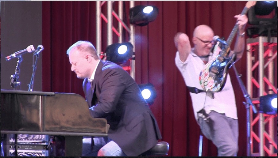 Gallery photo 3 of My Life - Scenes from the Piano Man