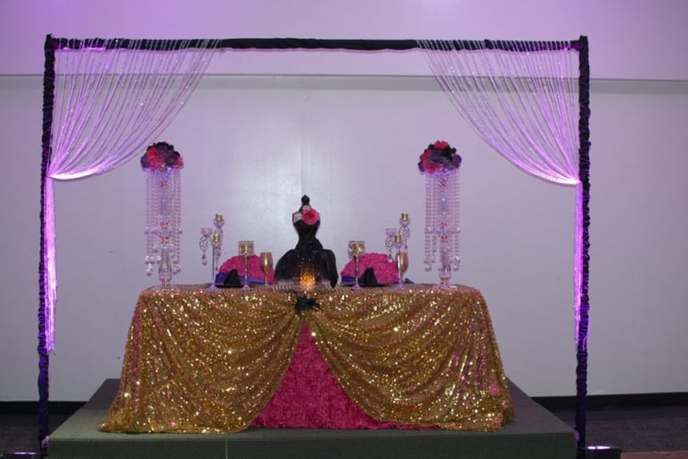 Gallery photo 6 of My Party Queen