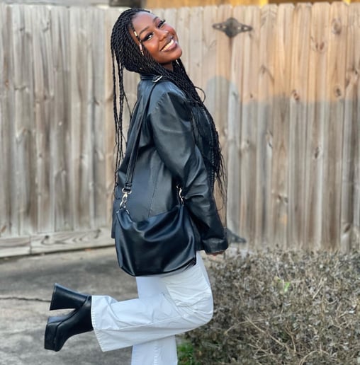 Gallery photo 1 of Mynia Ta’nae