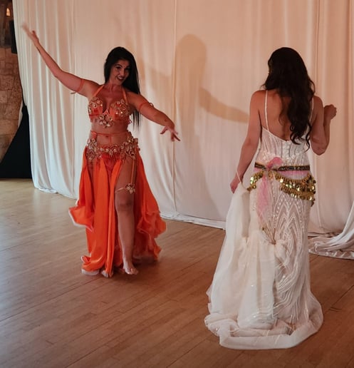 Gallery photo 42 of Myrian Bellydancer