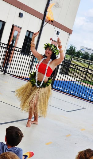 Gallery photo 34 of Myrian Bellydancer