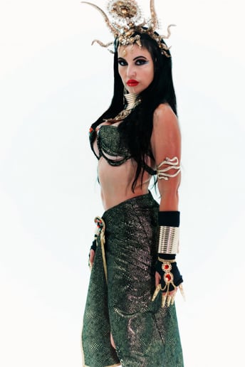 Gallery photo 29 of Myrian Bellydancer