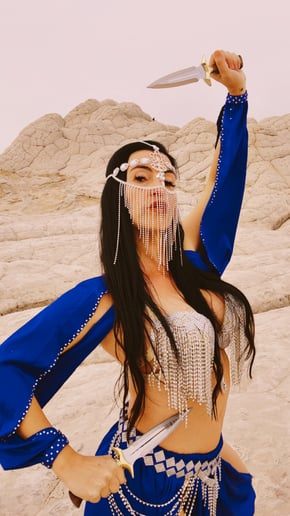 Gallery photo 19 of Myrian Bellydancer