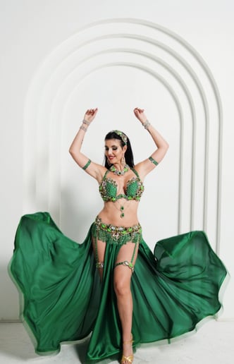 Gallery photo 23 of Myrian Bellydancer