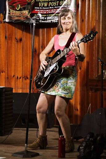 Gallery photo 5 of Mystery Hillbillies