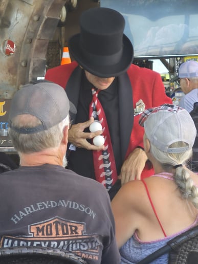 Gallery photo 7 of Mystic Marlow The Magician