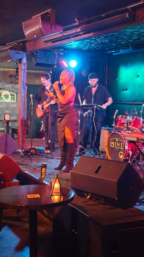 Gallery photo 5 of Mystic Soul: R&B Experience