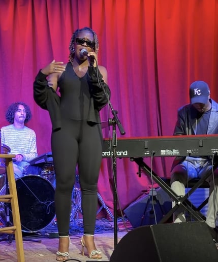 Gallery photo 10 of Mystic Soul: R&B Experience