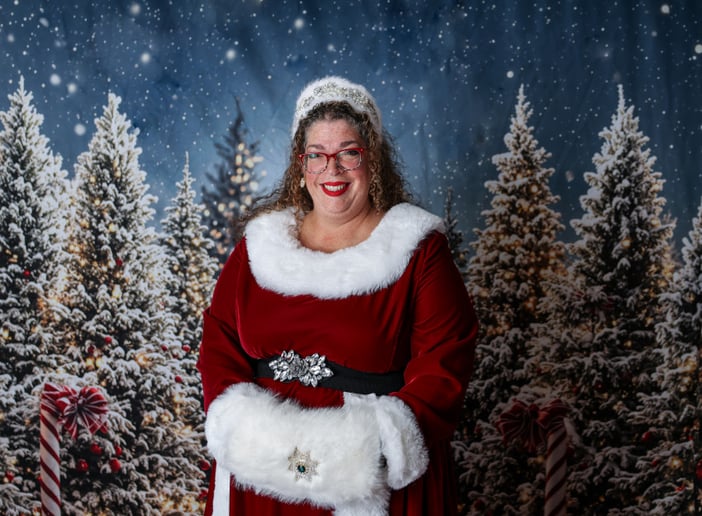 Gallery photo 9 of Mystical Mrs. Claus