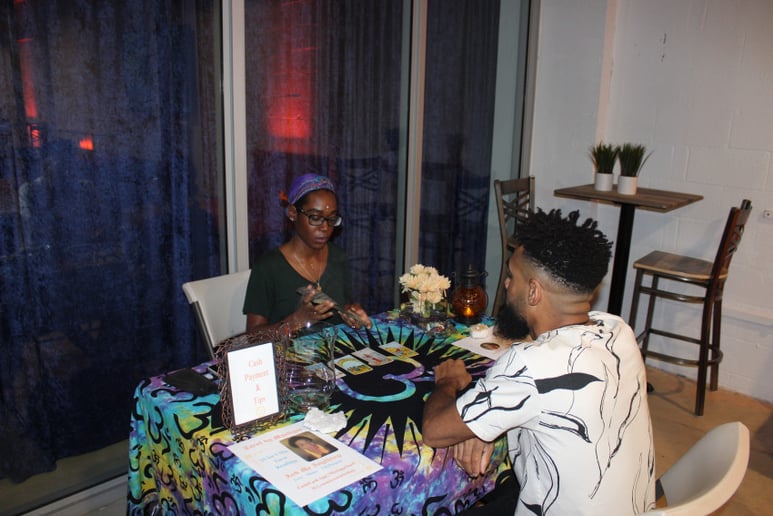Gallery photo 4 of Mystique
