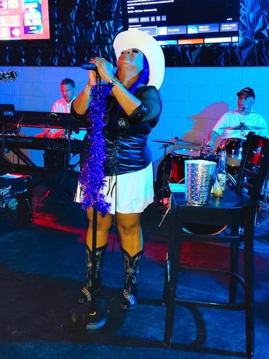 Gallery photo 1 of Mz Connie Mo the Soultress