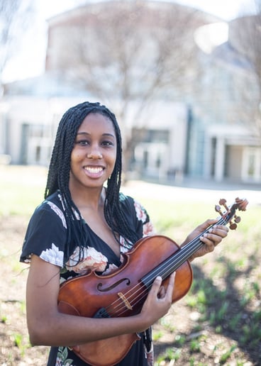 Gallery photo 4 of Cydney Williams