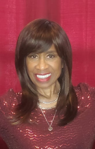 Gallery photo 2 of Nadine Simmons