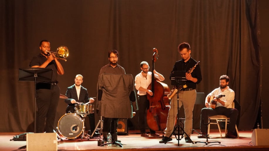 Gallery photo 5 of Naptown Strangers Traditional Jazz Band