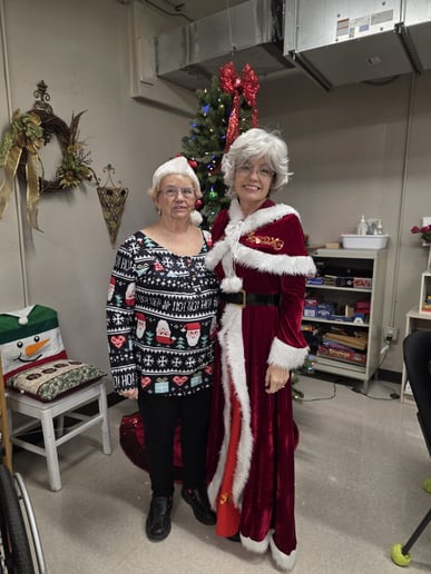 Gallery photo 4 of Nashville Mrs. Claus