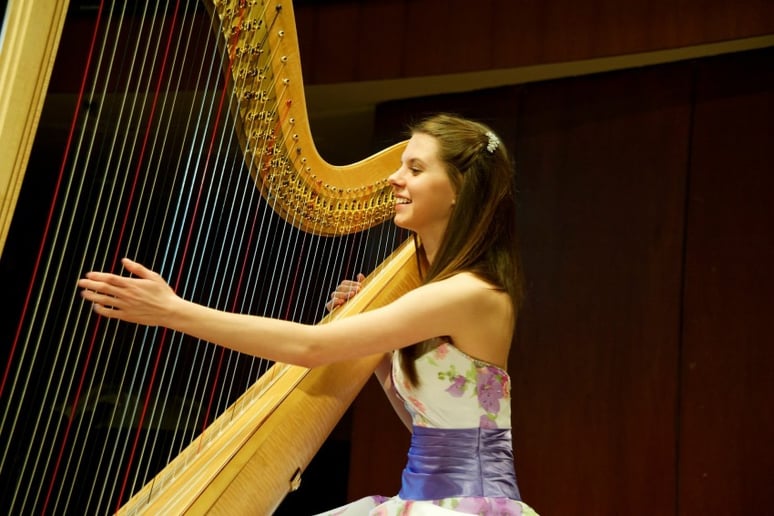 Gallery photo 6 of Natalie Hoffmann, Harpist