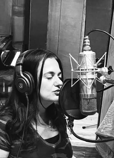 Gallery photo 8 of Natalie Johnson Vocals