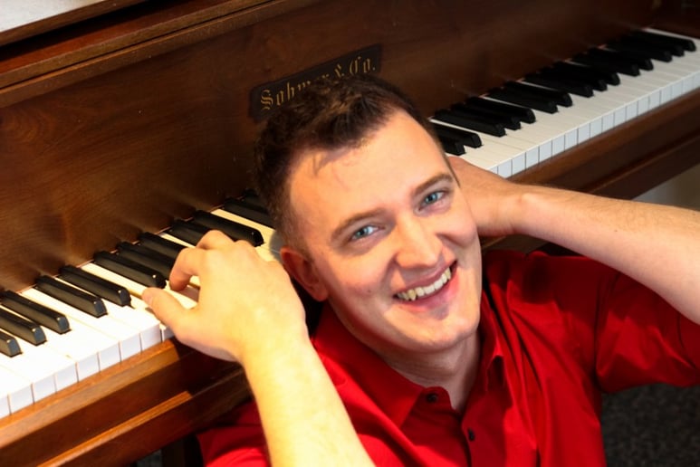 Gallery photo 4 of Nate Hance - Pianist for any Virtual or Physical Event