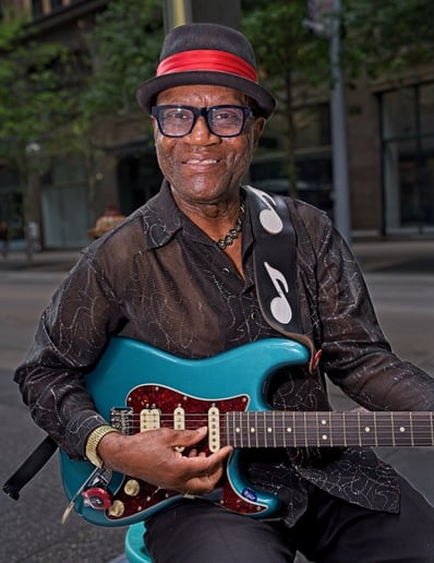 Gallery photo 1 of Nathaniel Harris Live