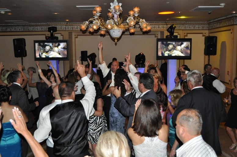 Gallery photo 12 of Needle In The Groove