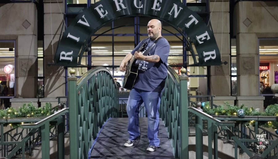 Gallery photo 1 of Nef Hernandez Solo Acoustic Artist