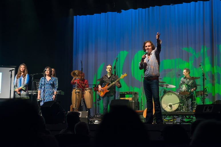 Gallery photo 8 of Neil Diamond Tribute - Jason Lohrke As Early Neil Diamond