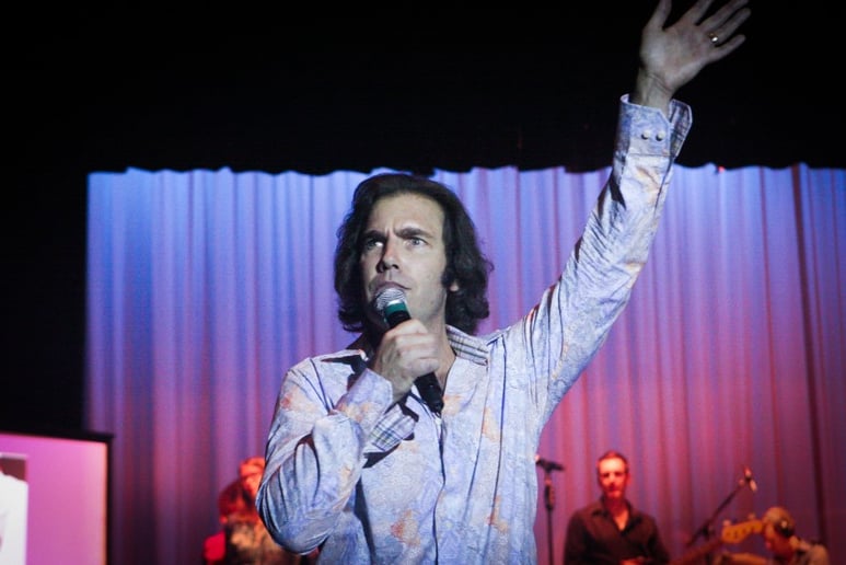 Gallery photo 4 of Neil Diamond Tribute - Jason Lohrke As Early Neil Diamond