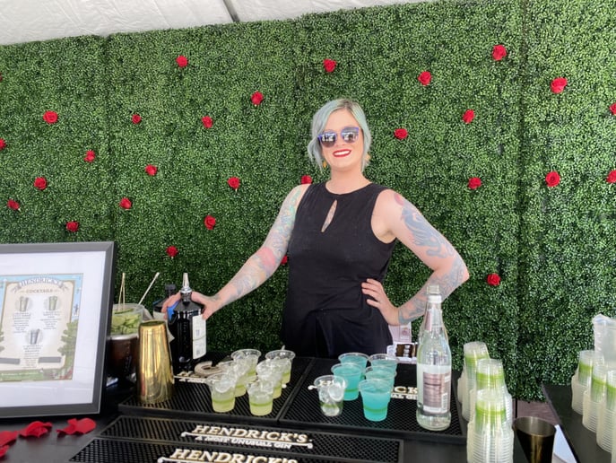 Gallery photo 1 of Neon Gold Bartending