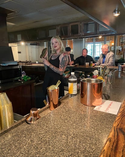 Gallery photo 5 of Neon Gold Bartending