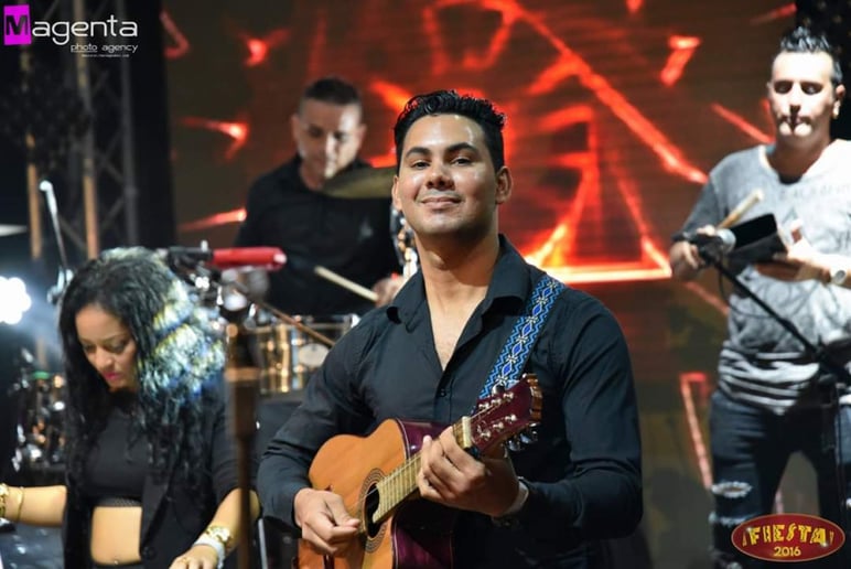 Gallery photo 4 of Nestor Manuel - Cuban Tres