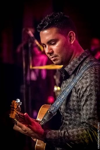 Gallery photo 5 of Nestor Manuel - Cuban Tres