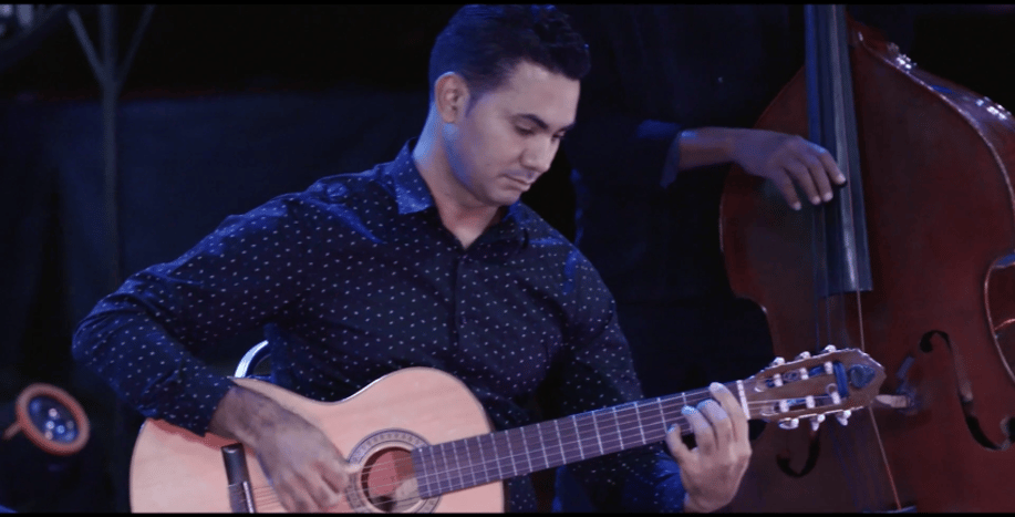 Gallery photo 11 of Nestor Manuel - Cuban Tres