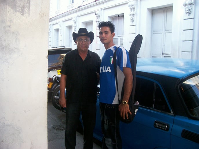 Gallery photo 15 of Nestor Manuel - Cuban Tres
