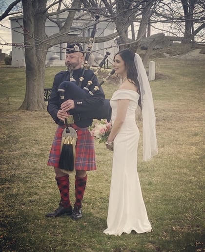Gallery photo 5 of New England Highland Piper