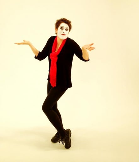 Gallery photo 6 of Children's Party Singer and Music Teacher