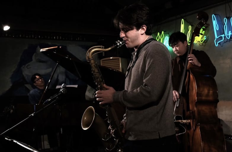 Gallery photo 7 of Adam Aronesty: Sax & Signature Events