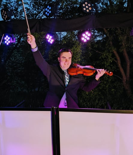 Gallery photo 3 of Nick Hyde, Violinist