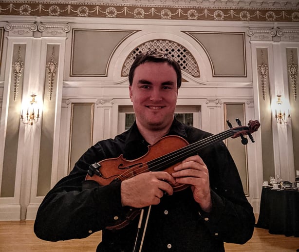 Gallery photo 5 of Nick Hyde, Violinist