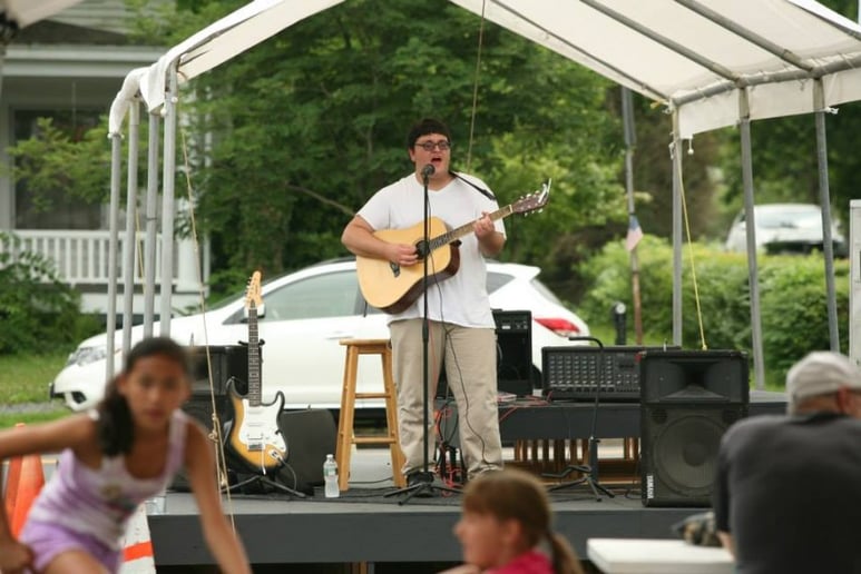 Gallery photo 2 of Nick Sauschuck Music